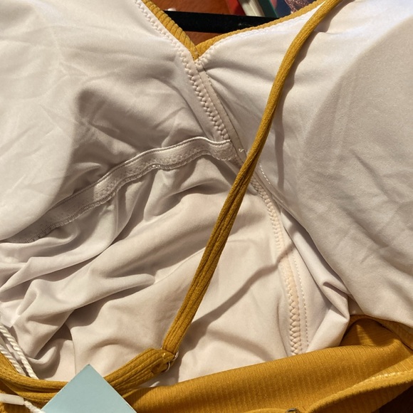 Bathing suit. NWT. Adorable Cupshe yellow , front ruffle & adjustable straps. - Picture 12 of 13